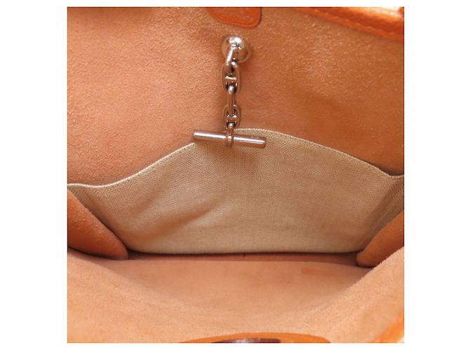 Borsa a Spalla Hermès Vespa PM in Togo Arancione - vista 5