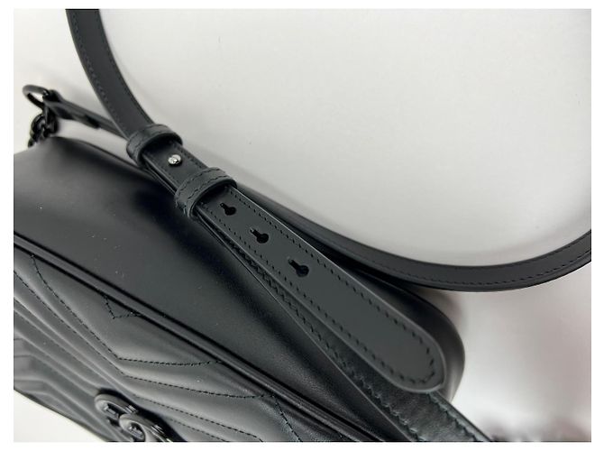 Borsa a tracolla monocromatica Gucci GG Marmont Small Camera Nero - vista 10