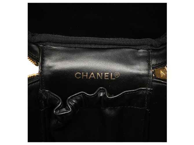Vanity Neceser acolchado de cordero negro CC de Chanel - vista 5