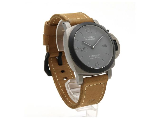 Panerai Luminor Marina Titan Braun - Ansicht 3