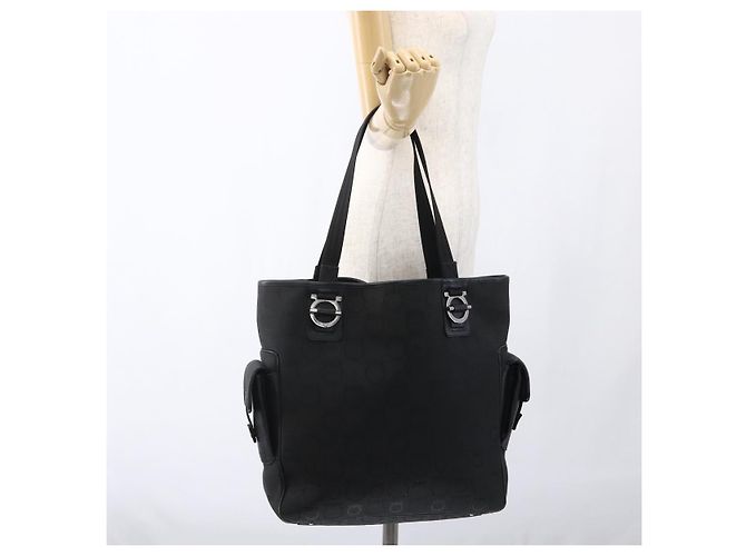 Salvatore Ferragamo Tote Bag aus schwarzem Canvas mit silberner Authentizität bs33236 - Ansicht 20