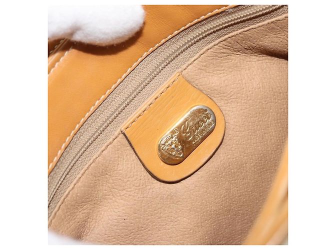 Gucci Borsa a spalla Micro GG Supreme in PVC Bianco Oro Auth bs33291 D'oro - vista 18