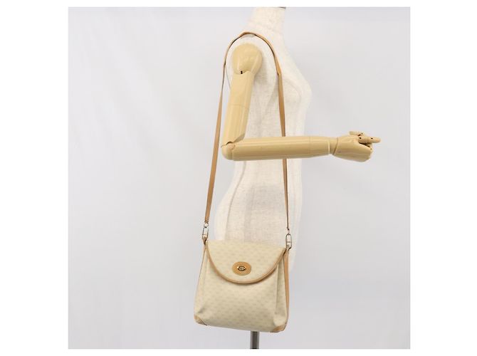 Gucci Borsa a spalla Micro GG Supreme in PVC Bianco Oro Auth bs33291 D'oro - vista 25