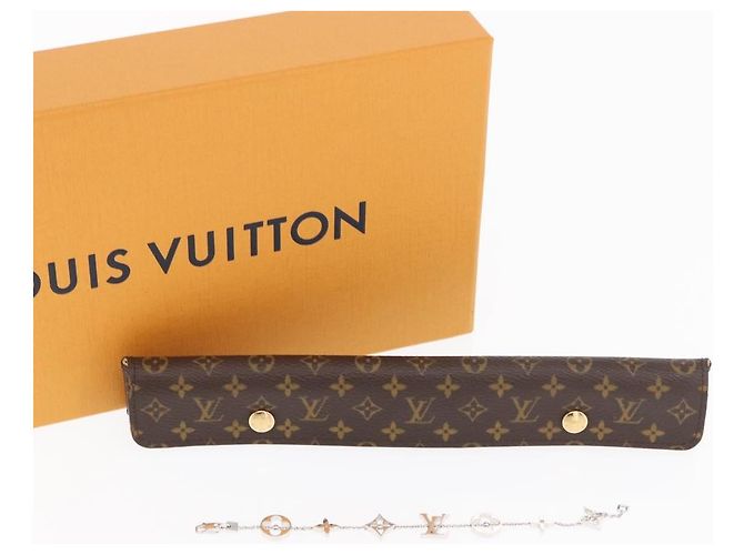 Bracciale Links Monogram Brassle LOUIS VUITTON in Oro 18K 750 Q95011 Auth 169935SM Bianco - vista 12