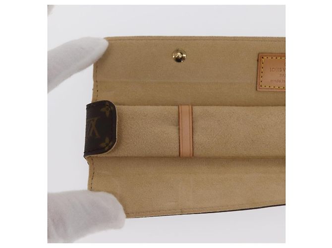 Bracciale Links Monogram Brassle LOUIS VUITTON in Oro 18K 750 Q95011 Auth 169935SM Bianco - vista 24
