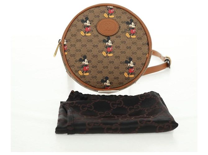 Gucci Zaino Disney Micro GG Supreme in PVC beige e oro 603730 Auth 159823M D'oro - vista 12