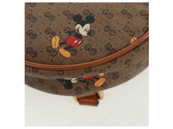 Gucci Zaino Disney Micro GG Supreme in PVC beige e oro 603730 Auth 159823M D'oro - vista 16
