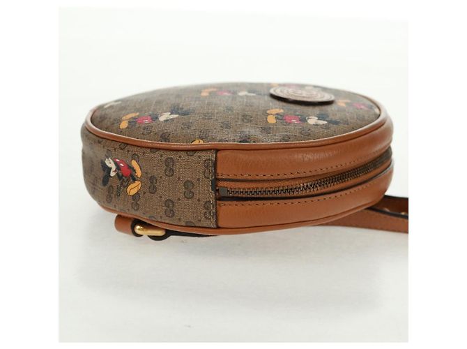 Gucci Zaino Disney Micro GG Supreme in PVC beige e oro 603730 Auth 159823M D'oro - vista 4