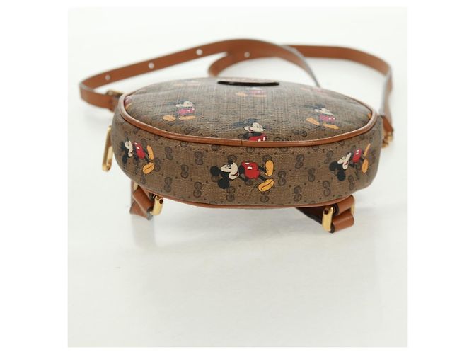 Gucci Zaino Disney Micro GG Supreme in PVC beige e oro 603730 Auth 159823M D'oro - vista 5