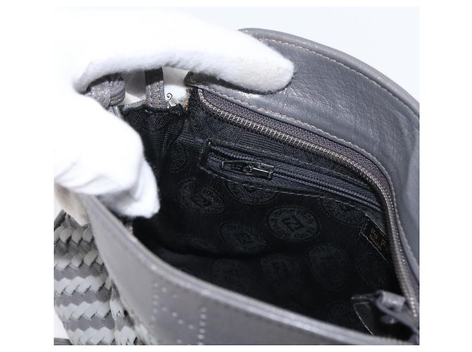 FENDI Schultertasche aus Leder Grau Auth ti3639 Braun - Ansicht 20