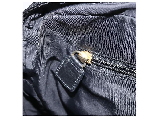 Céline Borsa a mano Celine Circle in nylon nero e oro Auth 168970 D'oro - vista 21