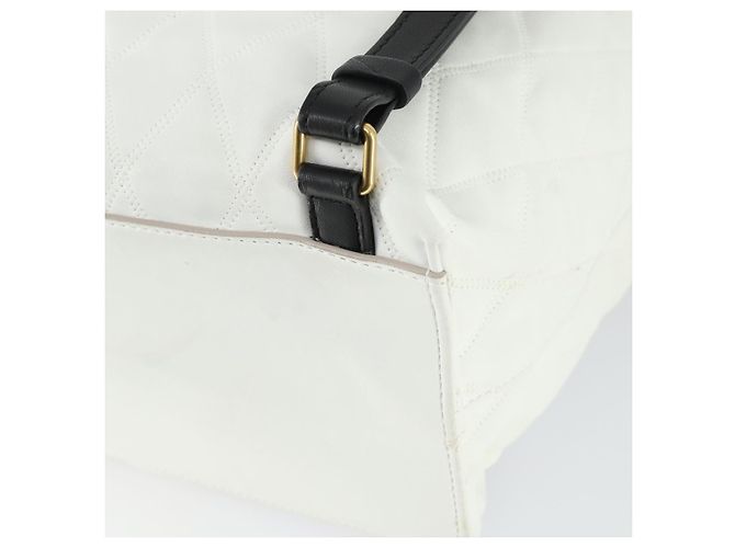Zaino GIVENCHY in pelle bianca e oro Auth BA10327 Bianco D'oro - vista 18