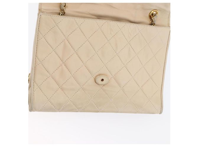 CHANEL Borsa a Spalla Matelassé in Pelle di Agnello Beige Oro CC Auth BA10672 D'oro - vista 20