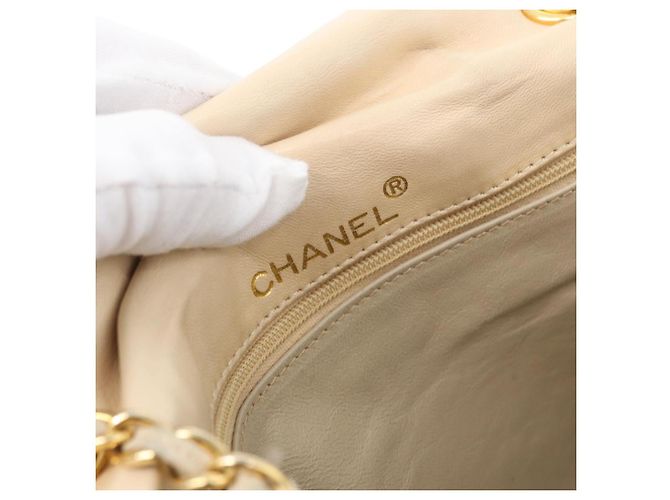 CHANEL Borsa a Spalla Matelassé in Pelle di Agnello Beige Oro CC Auth BA10672 D'oro - vista 21