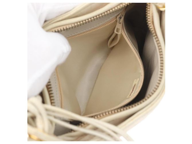 CHANEL Borsa a Spalla Matelassé in Pelle di Agnello Avorio Oro CC Auth 170897 D'oro Crudo - vista 23