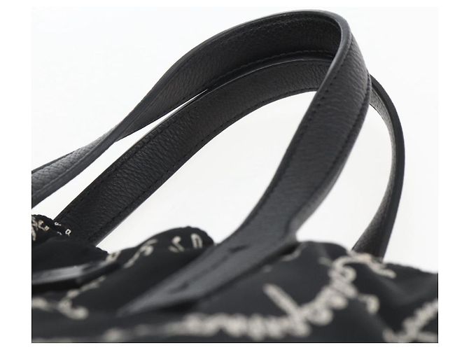 Borsa Tote Salvatore Ferragamo in nylon nero Auth BA10660V - vista 8