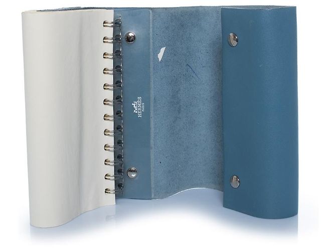Hermès, carnet en cuir bleu - vue 5