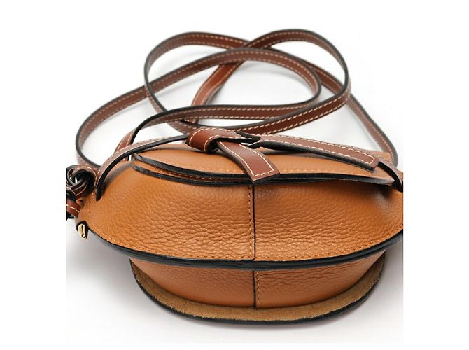 Borsa a Spalla Loewe Gate Mini in Pelle Marrone - vista 4