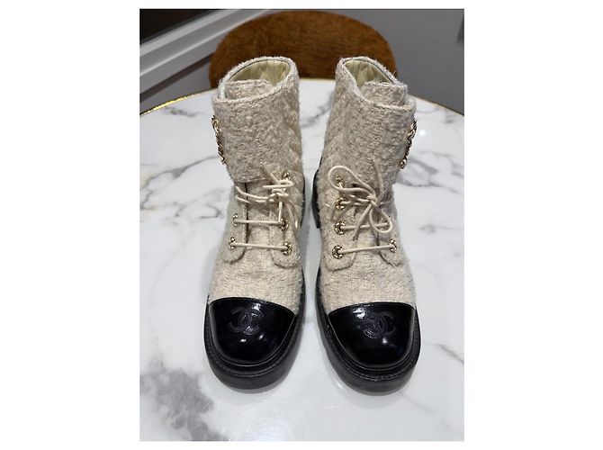 Botines Chanel de Tweed y Cuero Charol 39 - vista 3