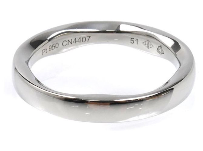 Anello della collezione Camelia in platino Pt950 di Chanel - vista 3