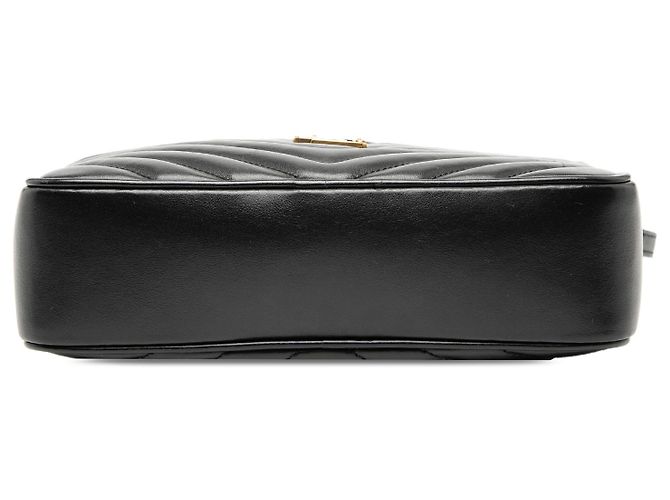 Bolsa de câmera Lou em couro matelassê preto com monograma Saint Laurent - vista 3