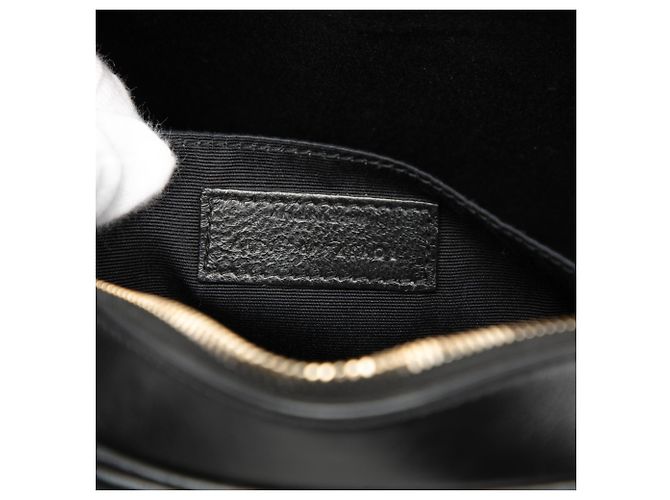 Bolsa de câmera Lou em couro matelassê preto com monograma Saint Laurent - vista 6