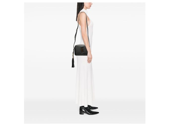 Bolsa de câmera Lou em couro matelassê preto com monograma Saint Laurent - vista 7