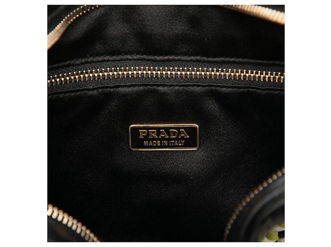 Prada Schultertasche aus schwarzem Leder Perspective Cubes - Ansicht 5