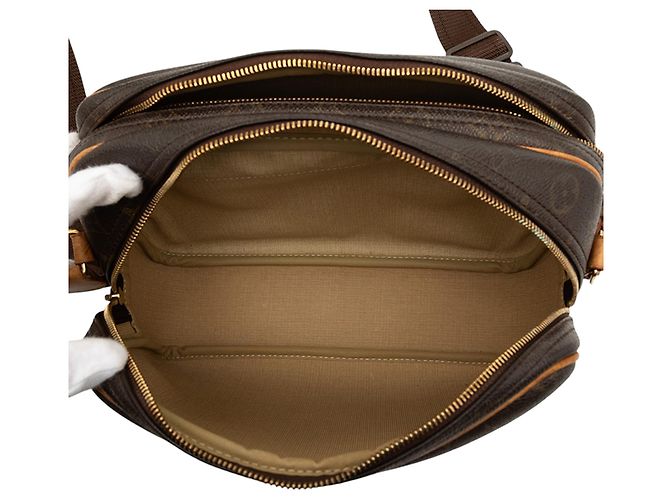 Reporter PM Monogram Marrone Louis Vuitton - vista 4