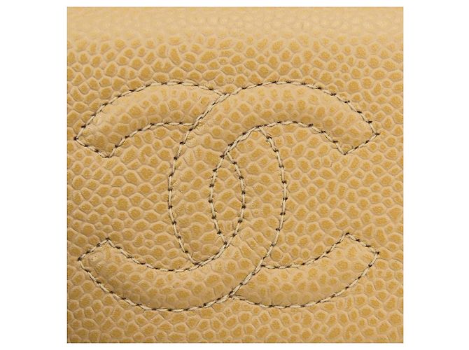 Timeless Llave de Chanel en Cuero Caviar Beige - vista 6