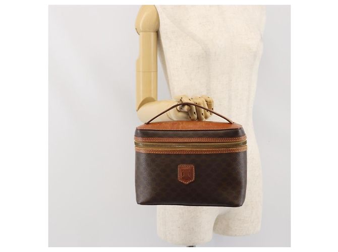 Céline Borsa a mano in tela Macadam CELINE in pelle PVC marrone oro Auth BA10398 D'oro - vista 22