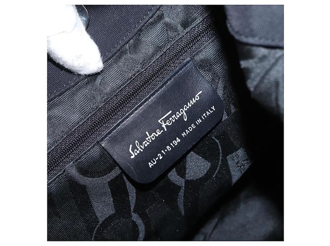 Borsa a Spalla Vala in Nylon Argento Nero Salvatore Ferragamo Auth ka2359 - vista 12