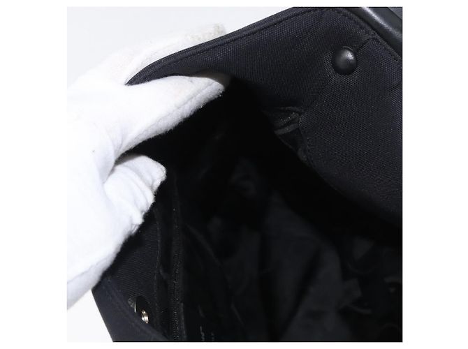 Borsa a Spalla Vala in Nylon Argento Nero Salvatore Ferragamo Auth ka2359 - vista 17
