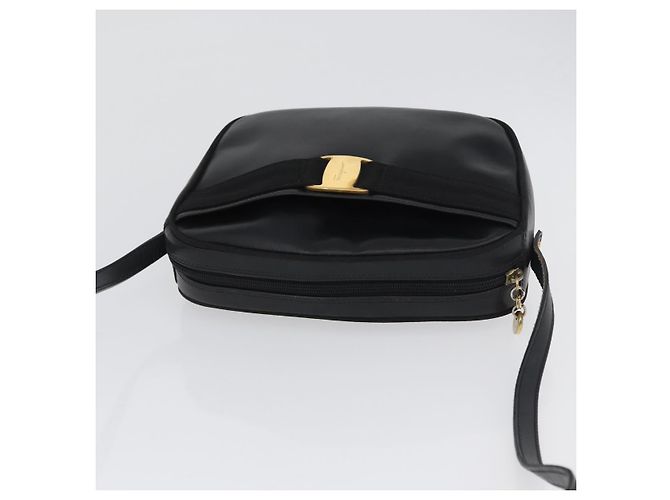 Borsa a Spalla Vala in Pelle Nera e Oro Salvatore Ferragamo Auth BA10794 Nero D'oro - vista 6