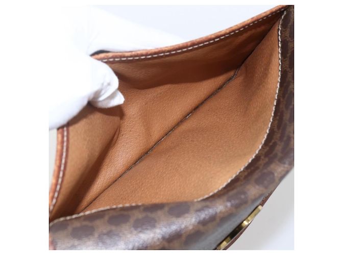 Céline Borsa a mano circolare in tela Macadam CELINE in pelle PVC marrone e oro Auth 171869 D'oro - vista 20