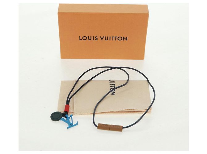 LOUIS VUITTON Metall Collier Charms On the Go Halskette Emaille M63648 Auth 169644M - Ansicht 12