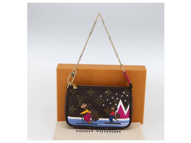 LOUIS VUITTON Mini Pochette Acessórios Ski Bear Monograma M67769 Auth 168216SM - vista 12