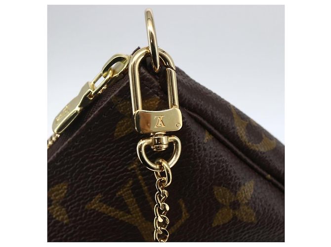 LOUIS VUITTON Mini Pochette Acessórios Ski Bear Monograma M67769 Auth 168216SM - vista 8