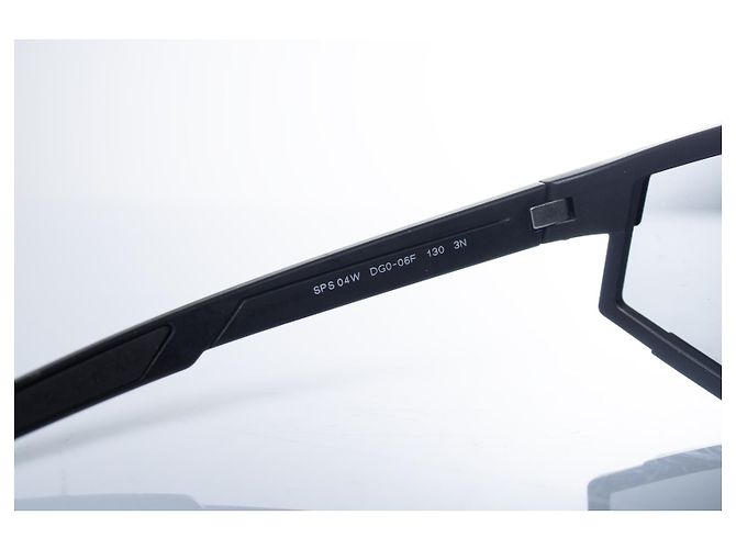 Prada, Sonnenbrille in Schwarz mit Schildform - Ansicht 7