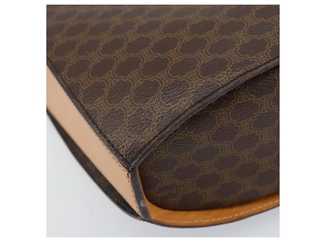 Céline Borsa a Spalla in Tela Macadam CELINE in Pelle PVC Marrone Oro Auth 171119 D'oro - vista 16