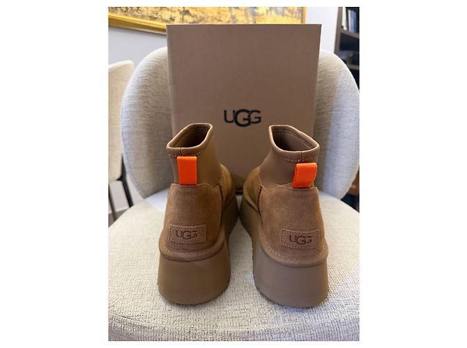 UGG Plateau Stiefel Braun Wildleder - Ansicht 5