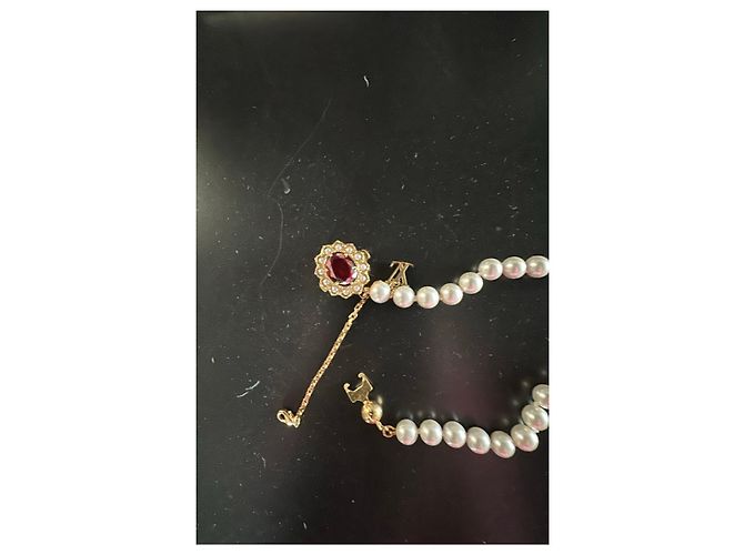 Louis Vuitton Collana di perle con pendente in rubino e oro Bianco Rosso D'oro - vista 2
