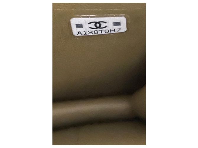Coco Handle CHANEL Borsa in pelle Timeless Classique con manico superiore Verde oliva - vista 9