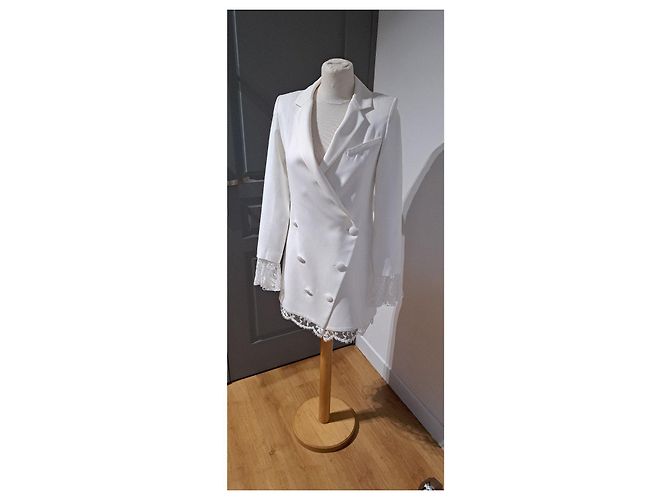 Autre Marque Rime Arodaky Hochzeitskleid im Smokingjacken-Stil Weiß Spitze - Ansicht 2