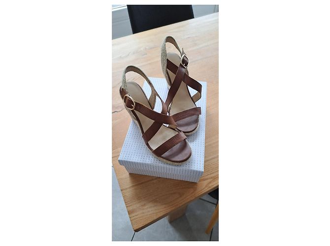 Jonak Sandali con zeppa in pelle marrone - vista 2