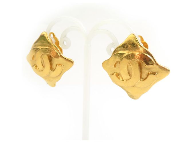 Orecchini a clip in oro Chanel Coco Mark D'oro - vista 2