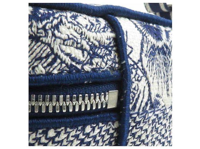 Christian Dior Kosmetiktasche in Marineblau und Weiß - Ansicht 9