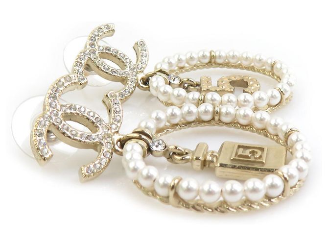 Chanel Metallohrringe mit Kunstperlen Weiß Golden - Ansicht 3