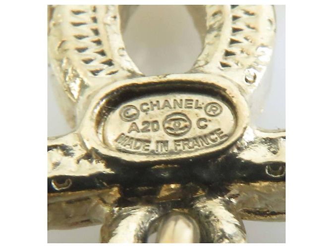 Chanel Metallohrringe mit Kunstperlen Weiß Golden - Ansicht 7