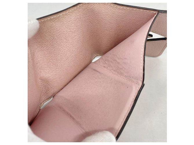 Cartera Compacta XS Twist Epi Louis Vuitton Rosa - vista 10